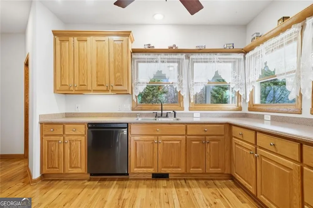 980 Cowart Mountain TRL Waleska, GA 30183