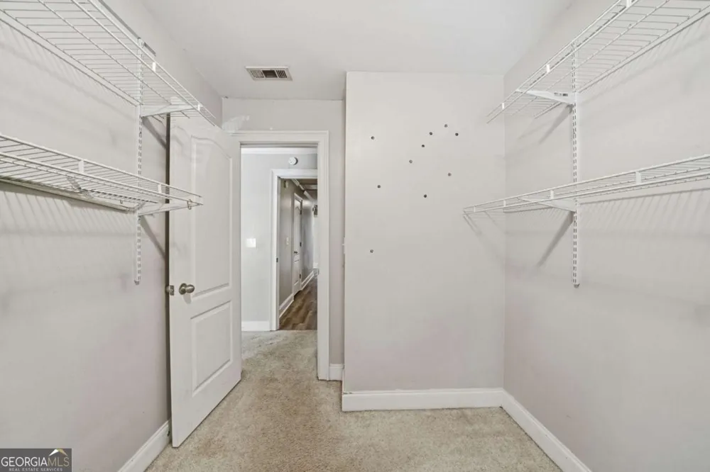 1864 La Mesa LN Decatur, GA 30032
