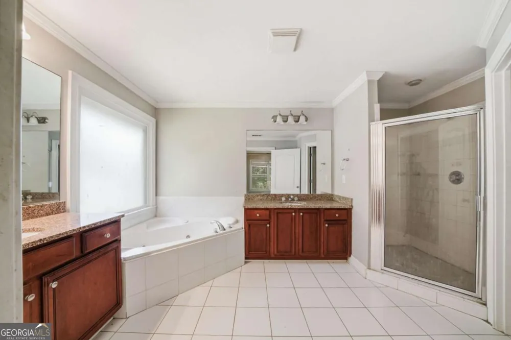 1864 La Mesa LN Decatur, GA 30032