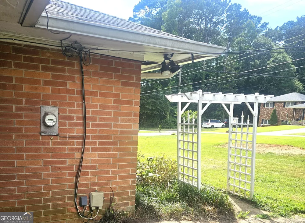 1879 Gherry DR Austell, GA 30106
