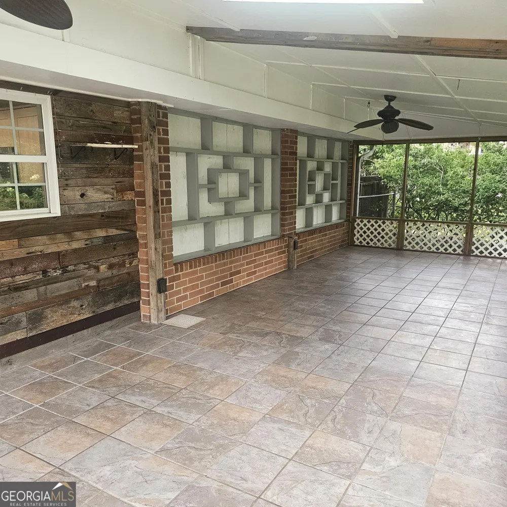 1879 Gherry DR Austell, GA 30106