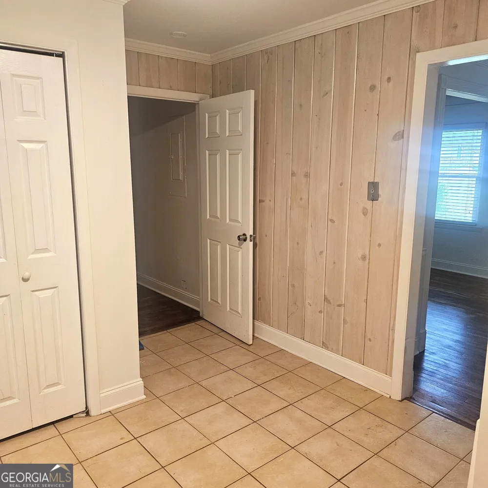1879 Gherry DR Austell, GA 30106