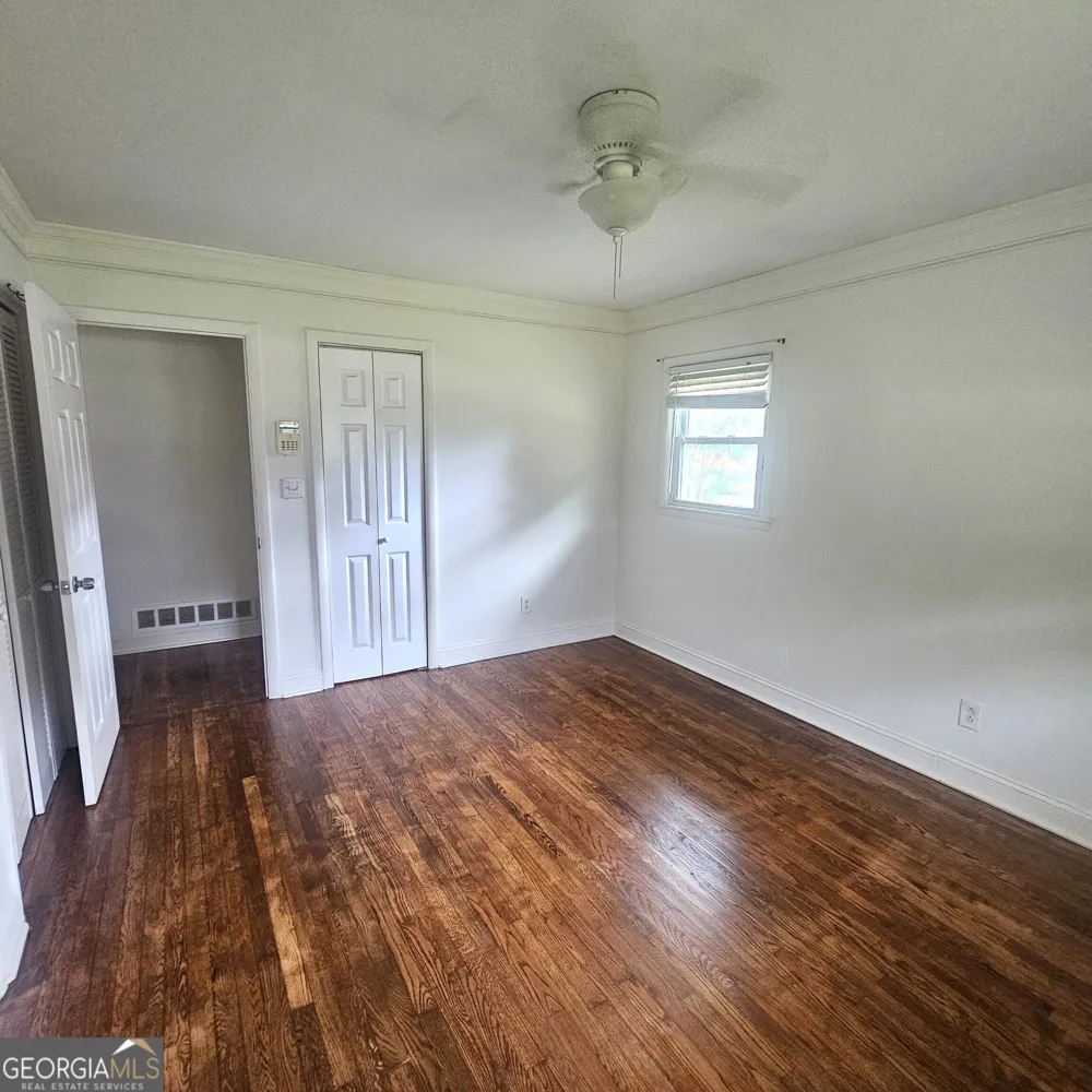 1879 Gherry DR Austell, GA 30106