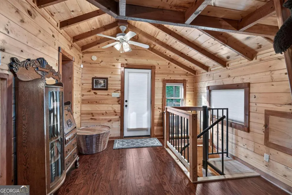 24 Twin Lakes RD Blue Ridge, GA 30513