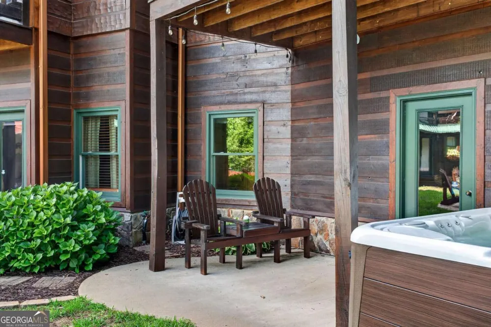 24 Twin Lakes RD Blue Ridge, GA 30513