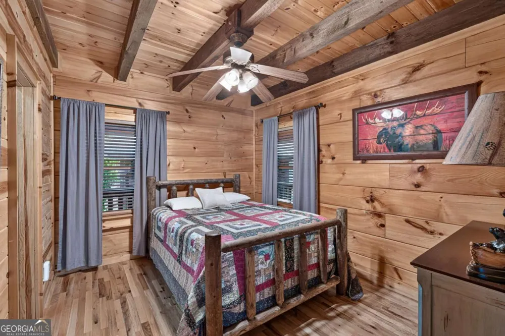 24 Twin Lakes RD Blue Ridge, GA 30513