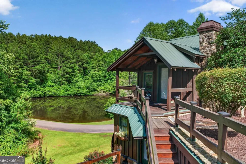 24 Twin Lakes RD Blue Ridge, GA 30513