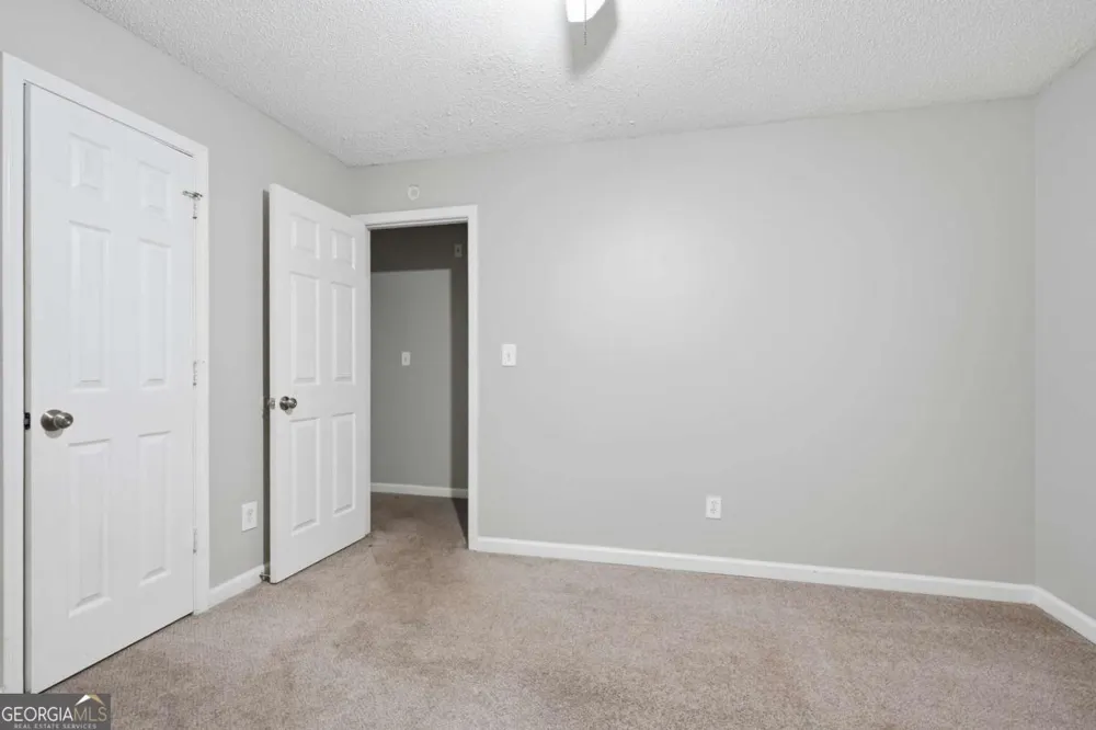 6013 Radford DR Riverdale, GA 30296