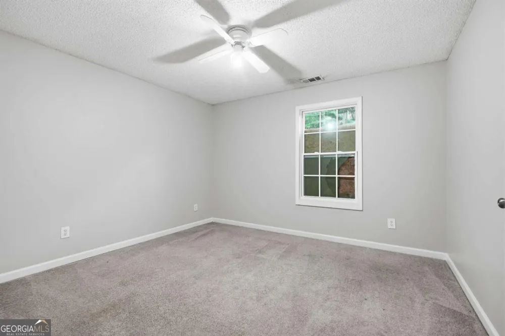 6013 Radford DR Riverdale, GA 30296