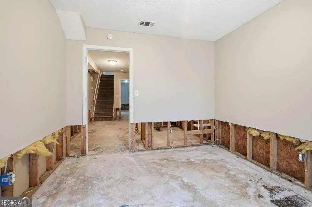 6013 Radford DR Riverdale, GA 30296
