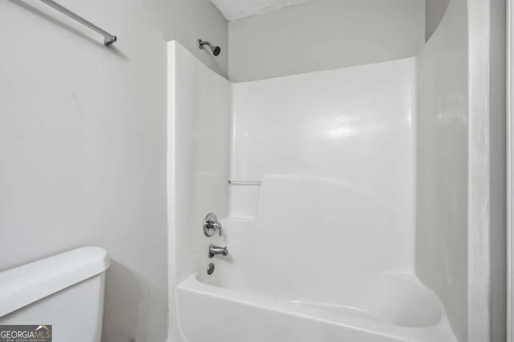 6013 Radford DR Riverdale, GA 30296
