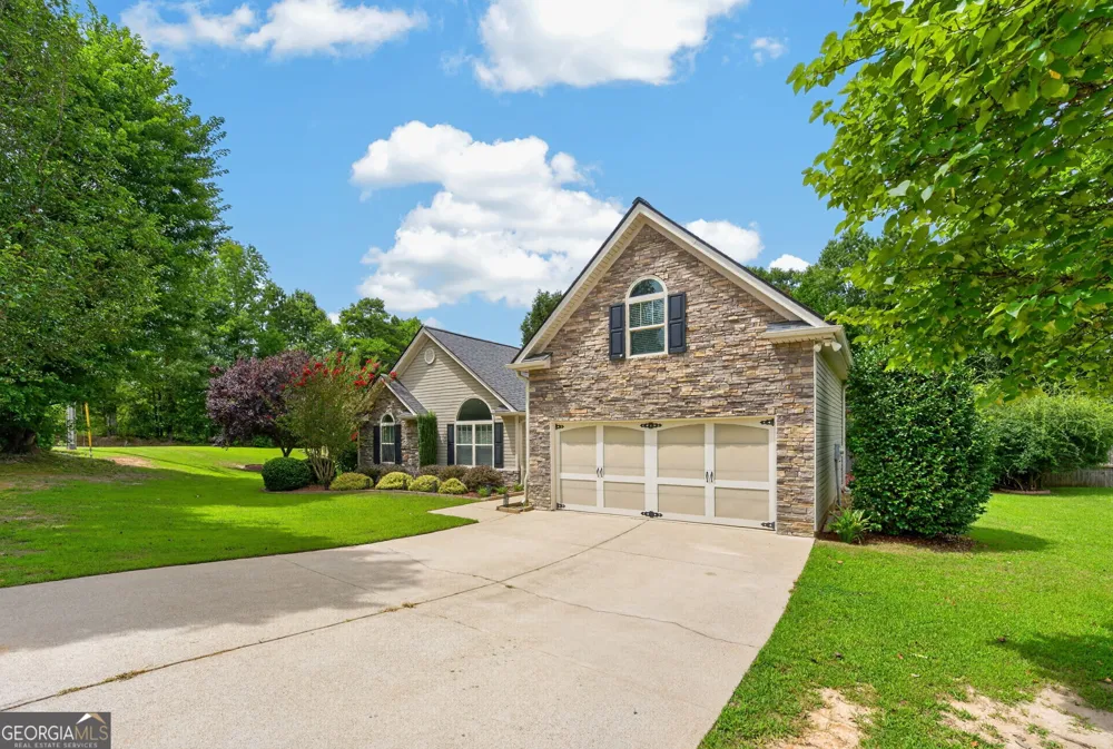 19 Elk DR Temple, GA 30179