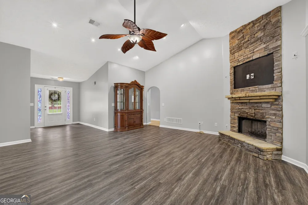 19 Elk DR Temple, GA 30179