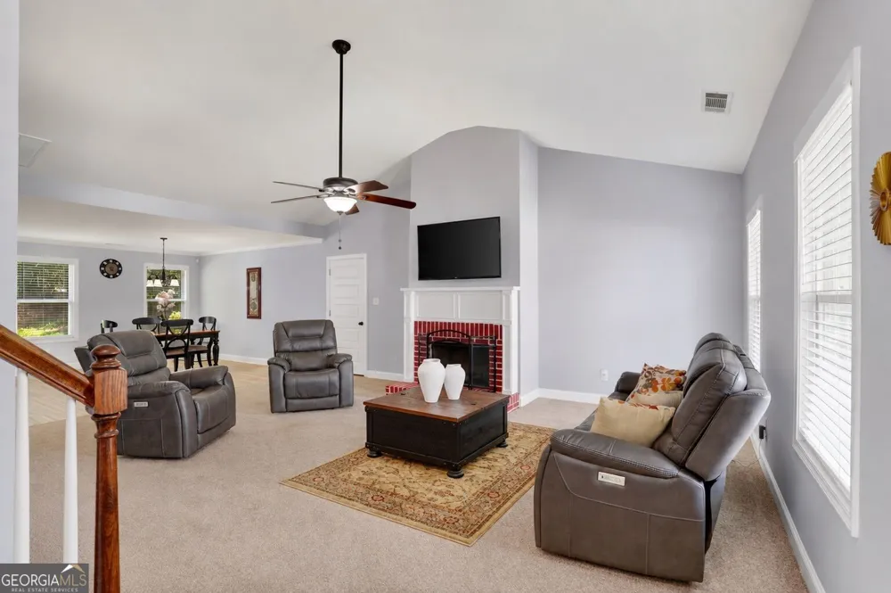 1219 Oak Springs WAY Statham, GA 30666