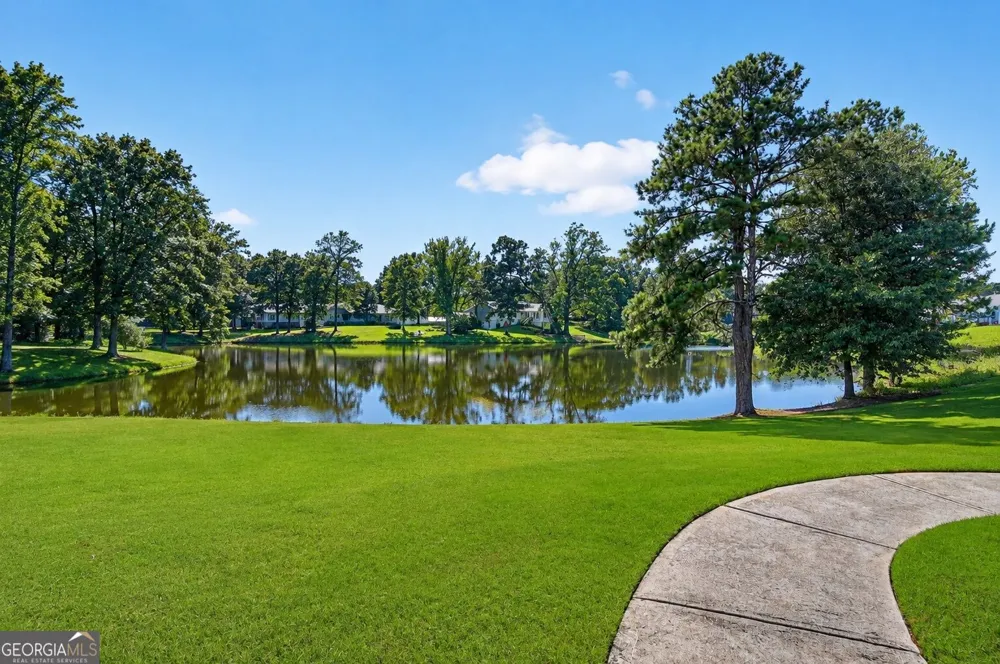 1219 Oak Springs WAY Statham, GA 30666