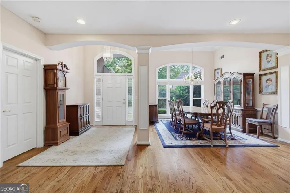 5381 Glenbrooke TRL Dunwoody, GA 30338