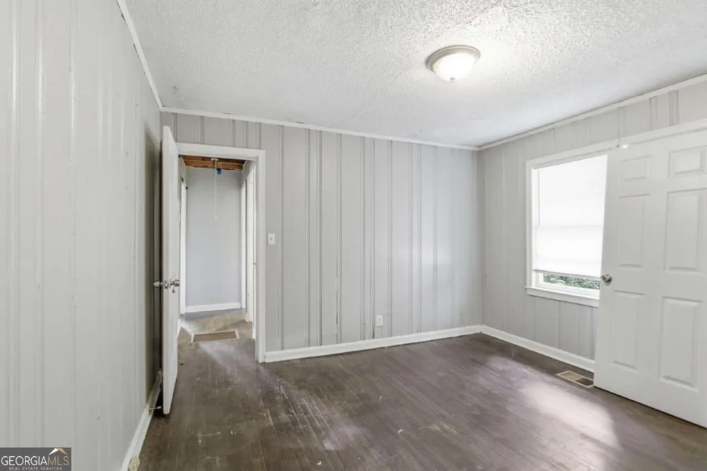 1953 Glendale DR Decatur, GA 30032