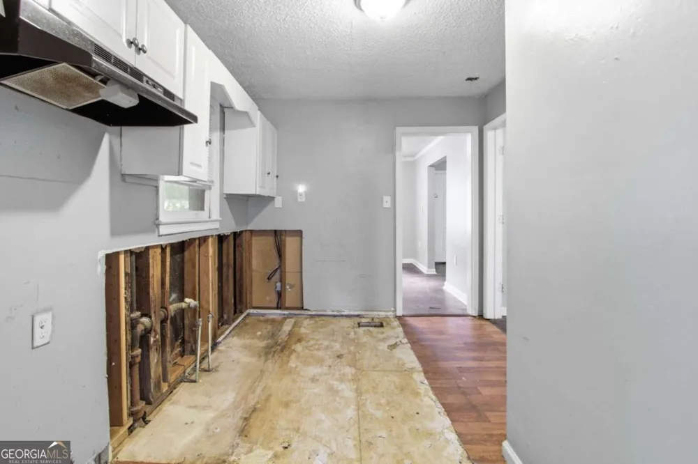 1953 Glendale DR Decatur, GA 30032