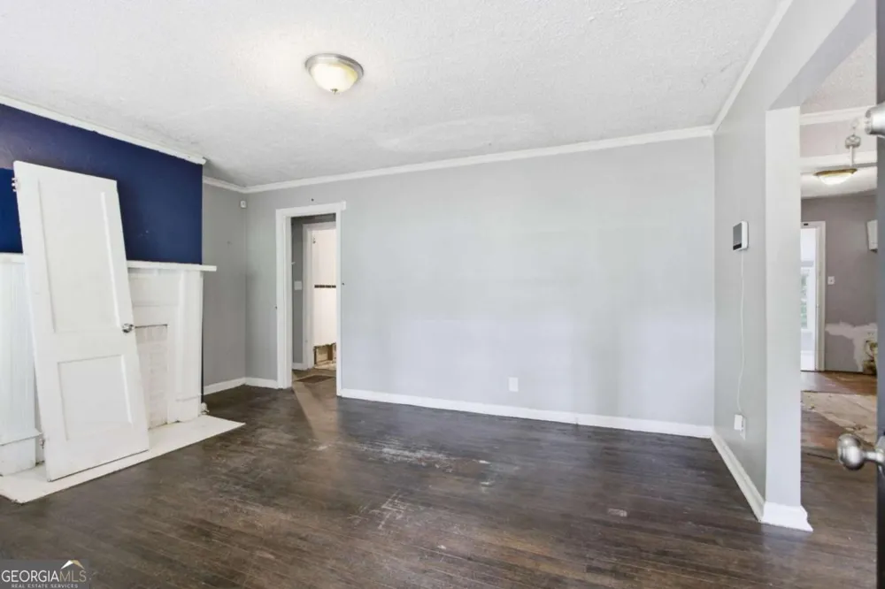1953 Glendale DR Decatur, GA 30032