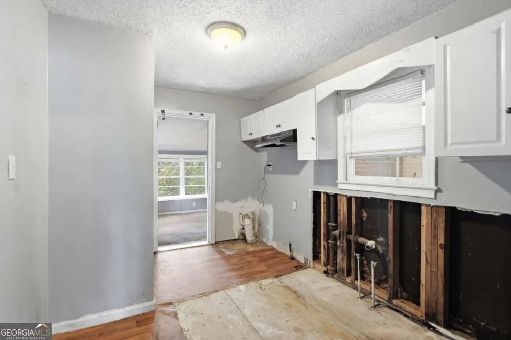 1953 Glendale DR Decatur, GA 30032