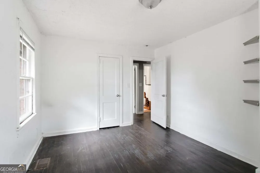 1953 Glendale DR Decatur, GA 30032