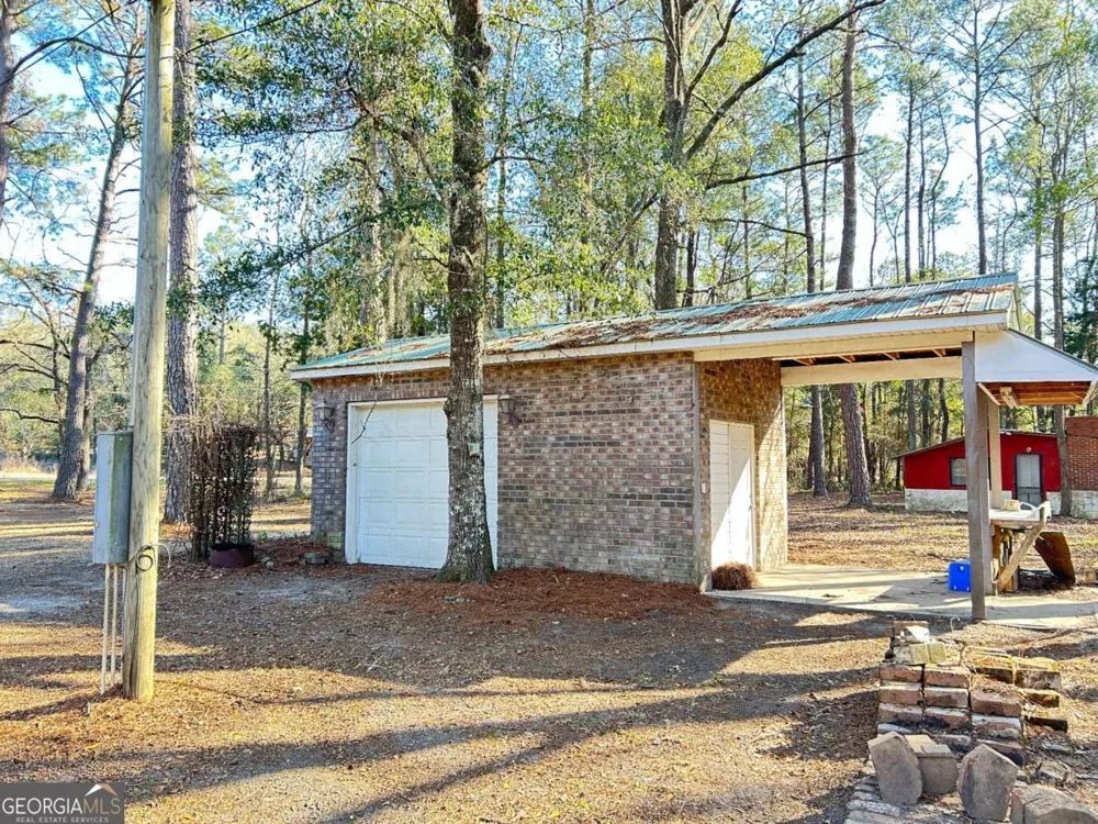 1564 Joy Bluff RD Reidsville, GA 30453