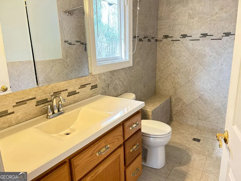 1564 Joy Bluff RD Reidsville, GA 30453