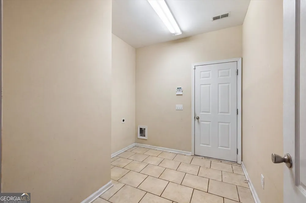 113 Christopher DR Byron, GA 31008
