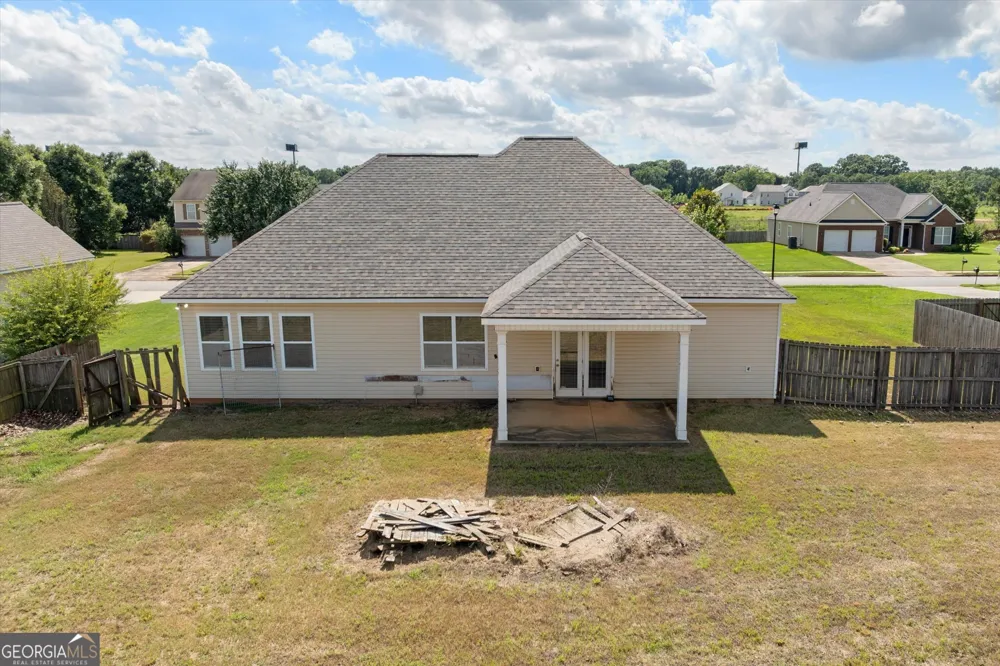 113 Christopher DR Byron, GA 31008