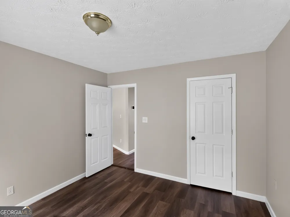 22 Canterbury DR Grantville, GA 30220