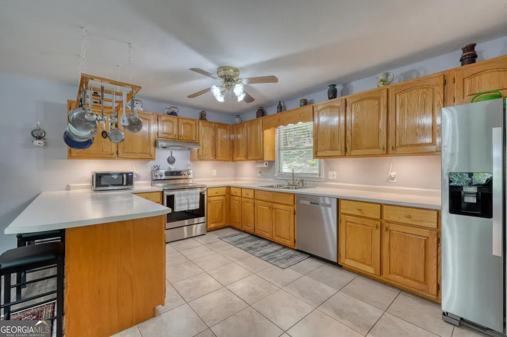 1523 Berrong RD Hiawassee, GA 30546
