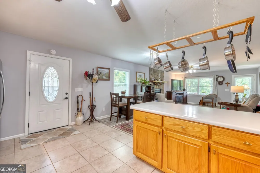 1523 Berrong RD Hiawassee, GA 30546