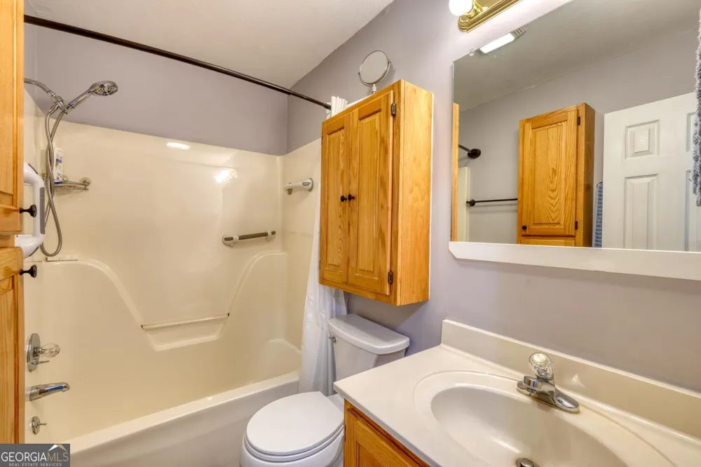 1523 Berrong RD Hiawassee, GA 30546