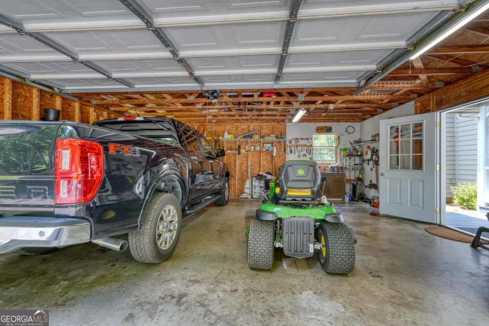 1523 Berrong RD Hiawassee, GA 30546