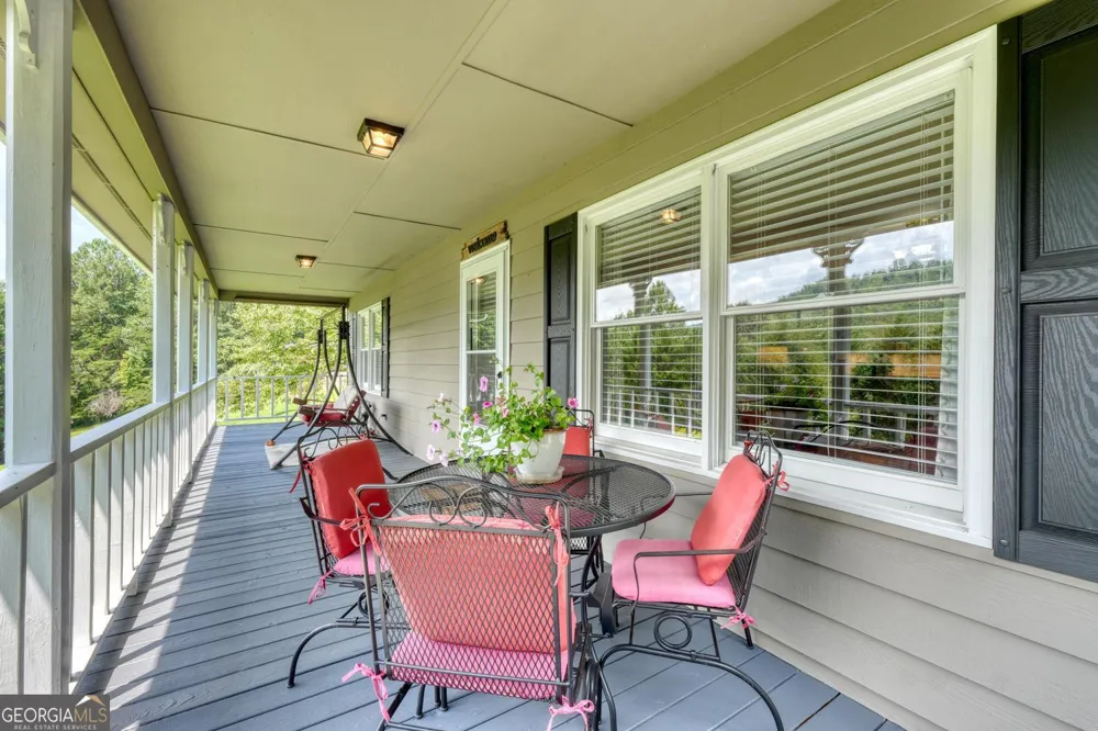 1523 Berrong RD Hiawassee, GA 30546
