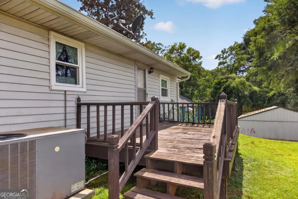 120 W White ST Carrollton, GA 30117