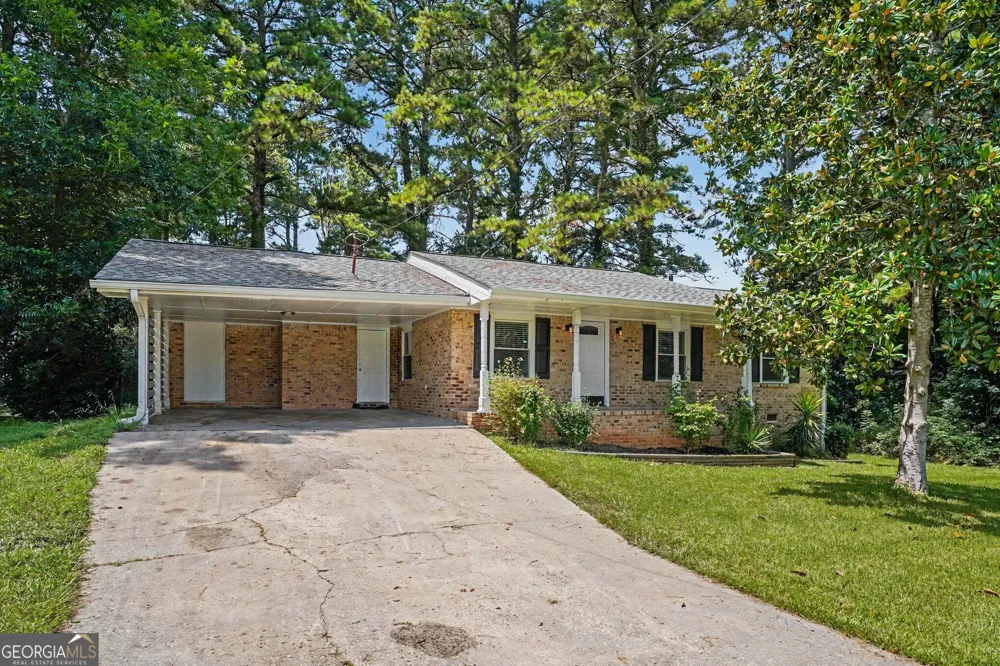 5893 Ronnie DR Rex, GA 30273