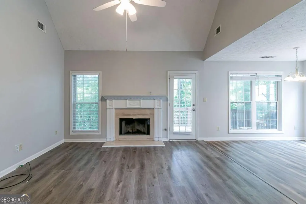 12015 Harbour Town PKWY Fayetteville, GA 30215