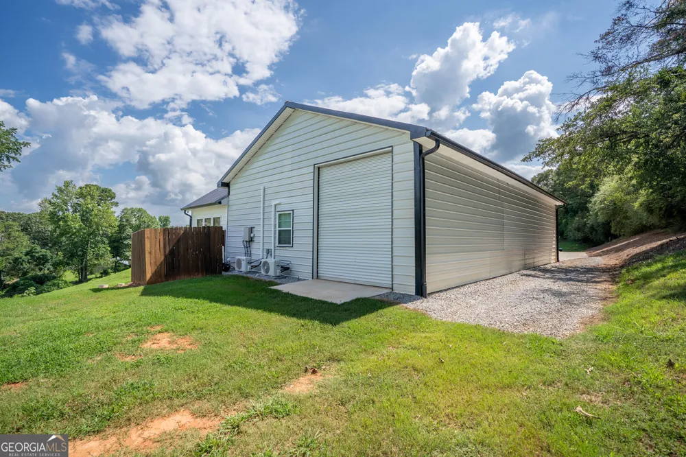 7625 W County Line RD Lula, GA 30554