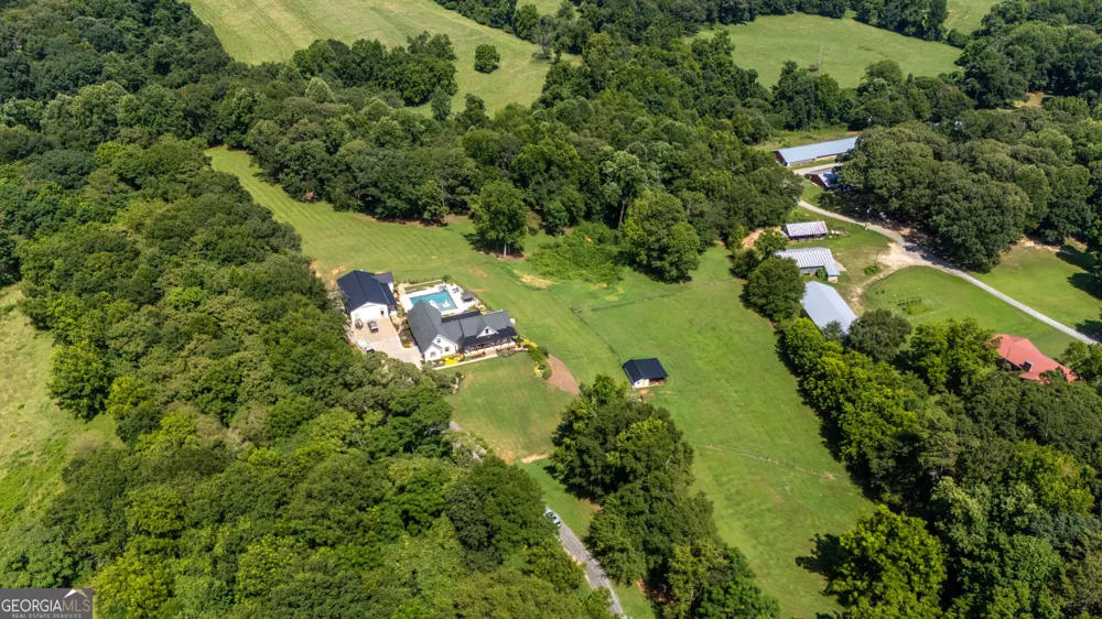 7625 W County Line RD Lula, GA 30554