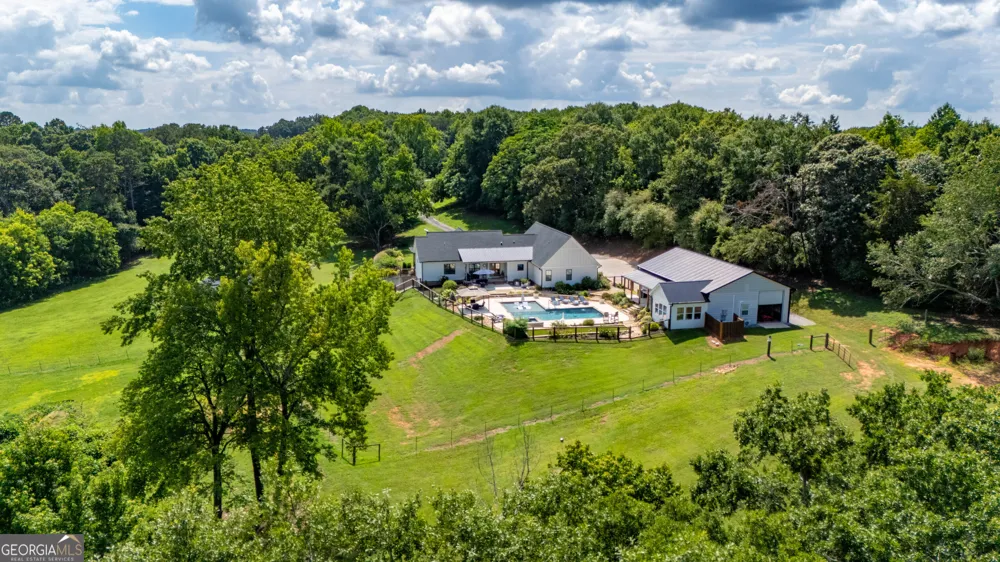 7625 W County Line RD Lula, GA 30554