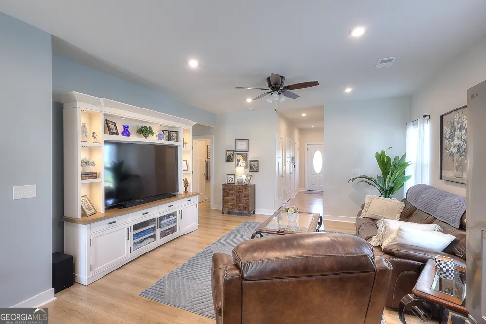 313 Moosehead TRL Hoschton, GA 30548