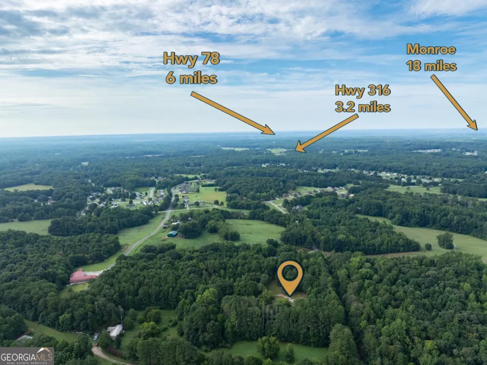 208 Arnold RD SE Statham, GA 30666