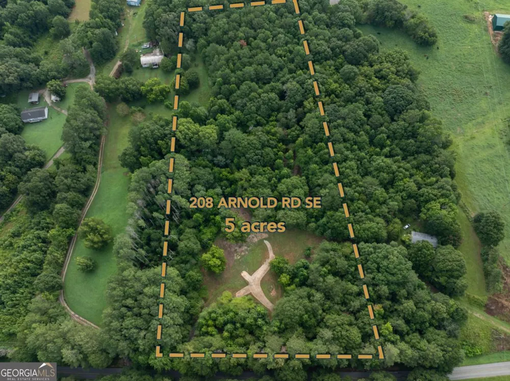 208 Arnold RD SE Statham, GA 30666
