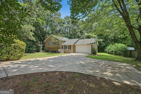 558 NE Peeples Valley RD