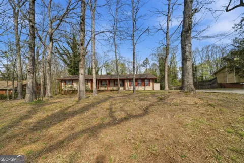 2937 Pebble LN