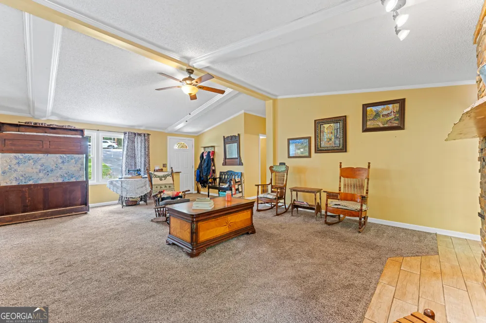 647 Lake Harbor TRL Martin, GA 30557