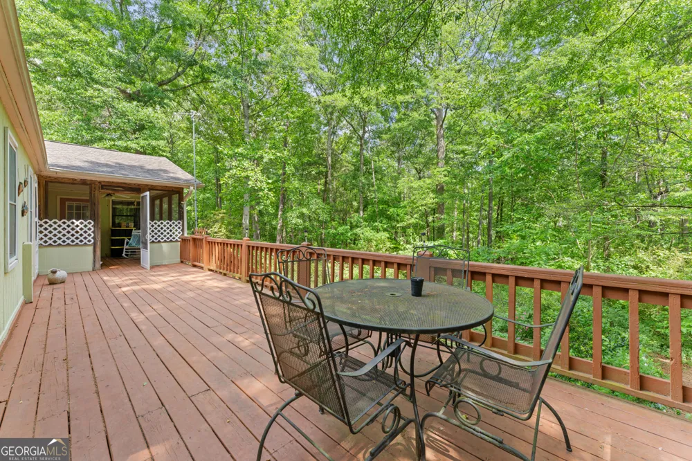 647 Lake Harbor TRL Martin, GA 30557