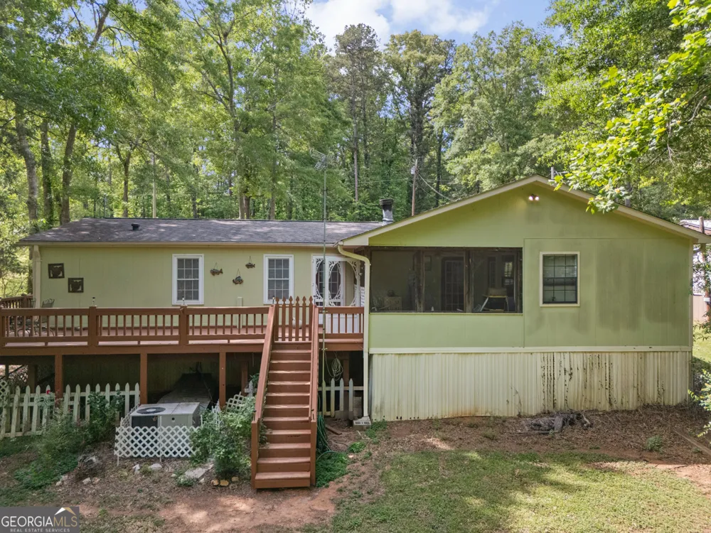 647 Lake Harbor TRL Martin, GA 30557
