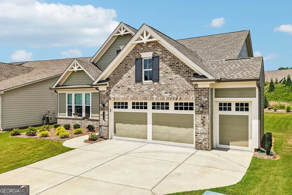 136 Conway TRL Hoschton, GA 30548